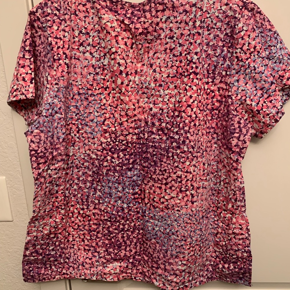 Scrub top - Picture 2 of 2